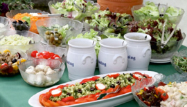 Wir sind Ihr Ansprechpartner in Lüneburg, wenn es um Partyservice und Catering für Ihre Hochzeit geht!